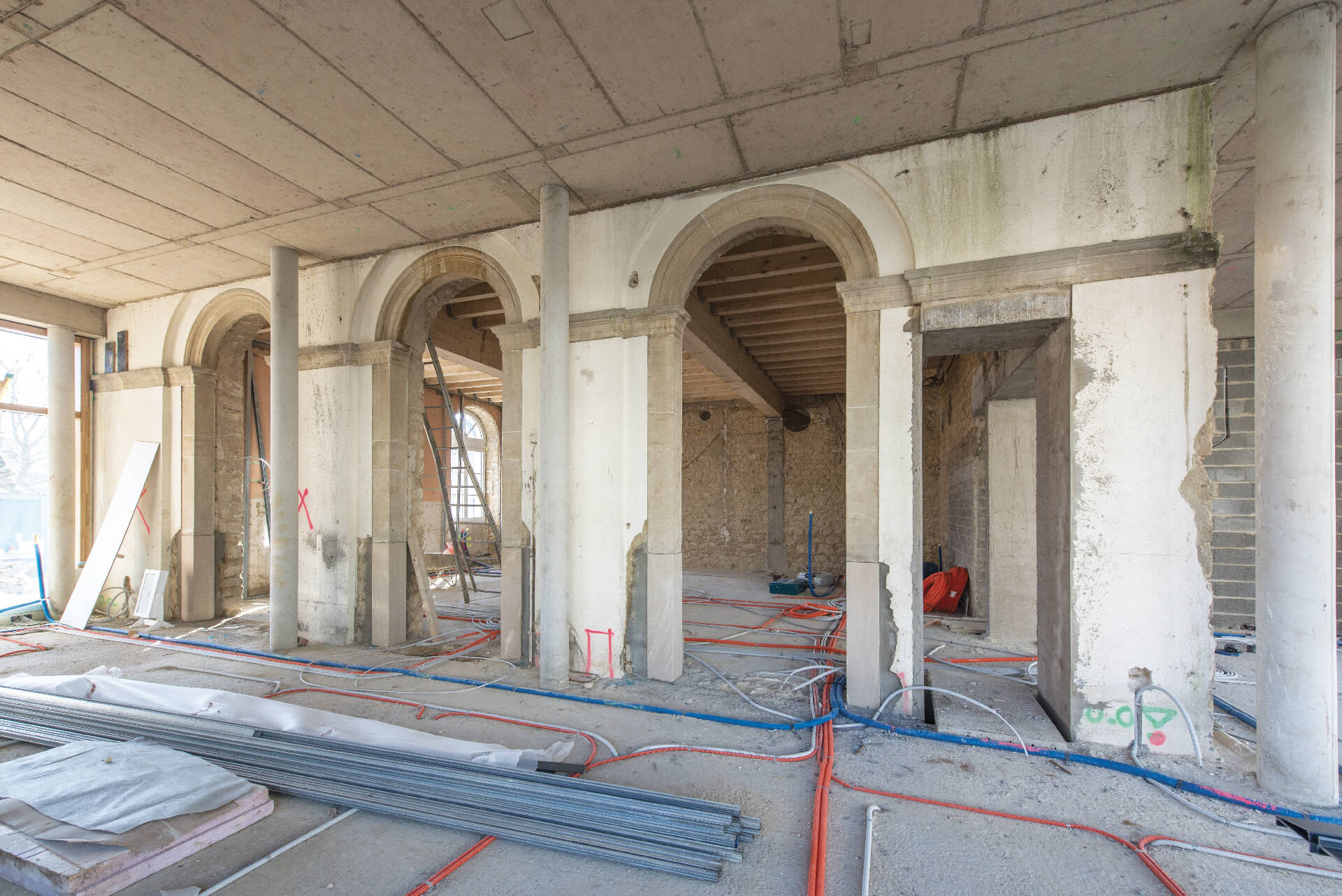 <p>Pérenniser les bâtiments par la mise en place de solutions innovantes pour confort, sécurité et efficacité énergétique</p>